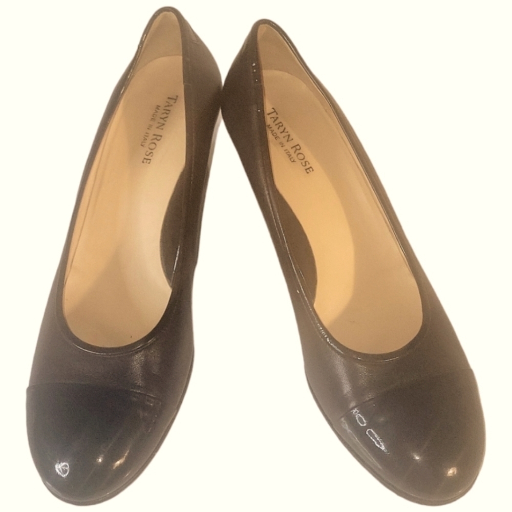 Taryn Rose Women's Black Rounded Toe Wedge heels Patent Leather Pumps